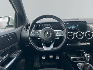 Mercedes-Benz B 180 136hk AMG S&V-däck Kamera Farthållare BT