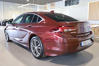 Halvkombi Opel Insignia 3 av 24