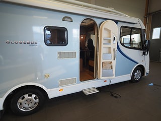 Husbil-integrerad Dethleffs Globebus 5 av 20