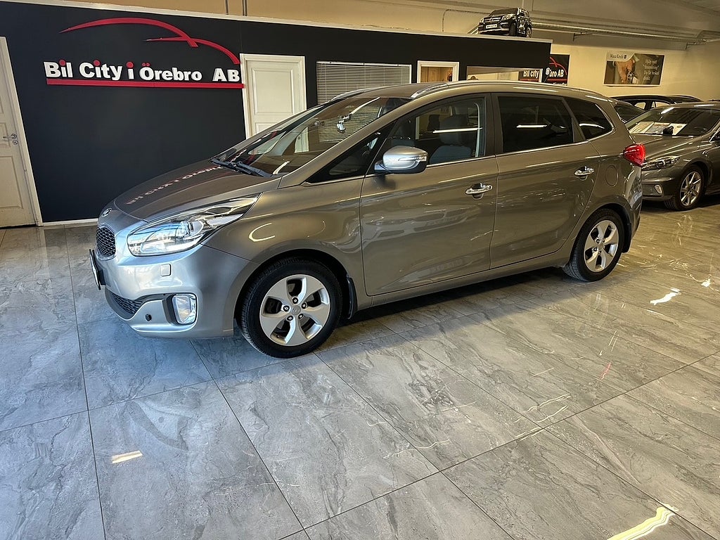 Kia Carens 1.7 CRDi (116hk) Låga Mil / Drag / M-Värmare / Nyservad