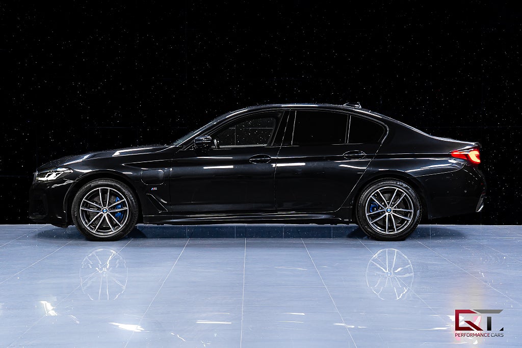 BMW 530e xDrive M-Sport MOMS Drag HuD Adaptiva-LED 360° Värmare