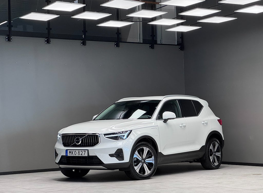 Volvo XC40 Recharge T4 Plus Bright / Drag /  360° kamera