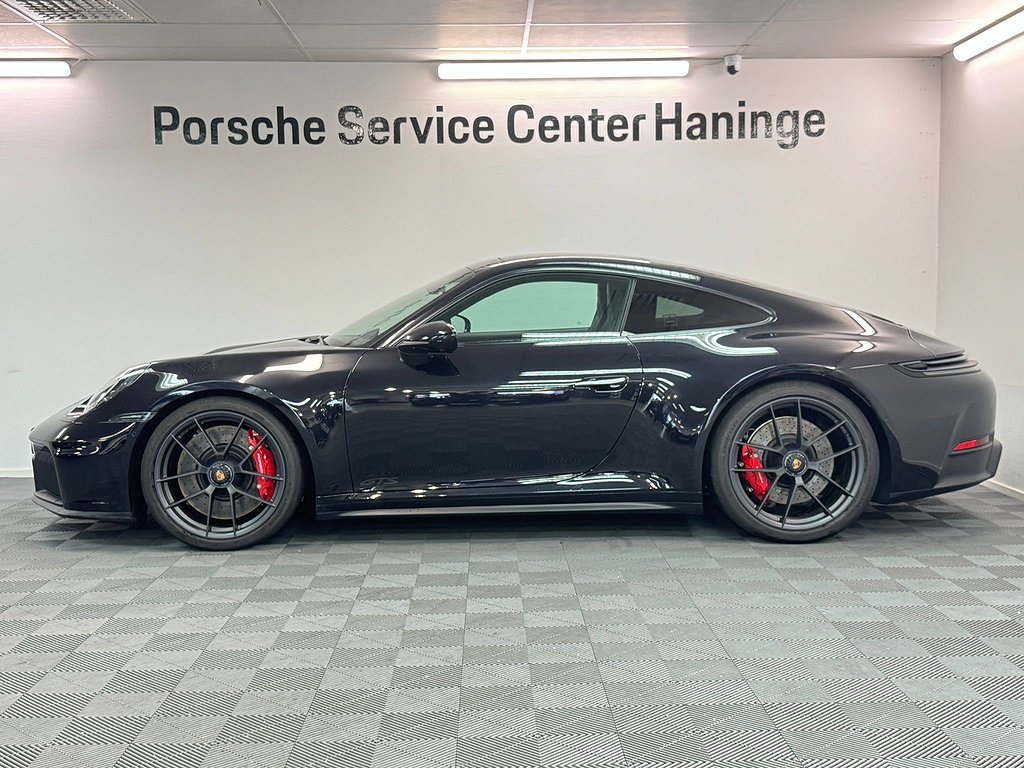 Porsche 911 Carrera 4 GTS PDK, 541hk, 2025