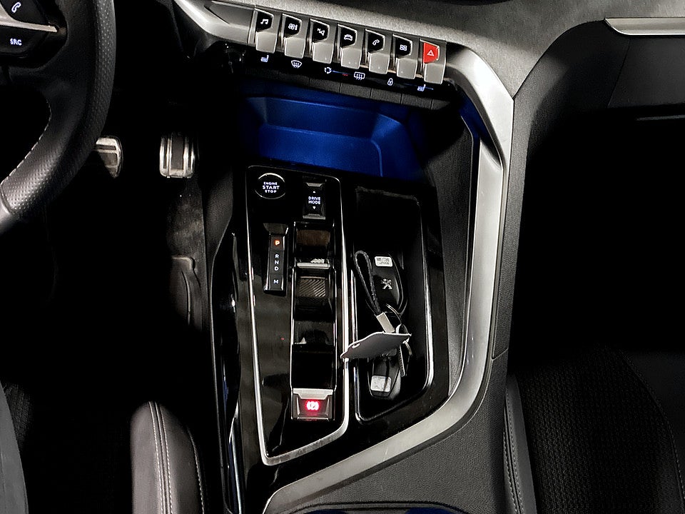 Bild på Peugeot 5008 GT 1.2 PT 130hk Aut 7-SITS CARPLAY NAVI