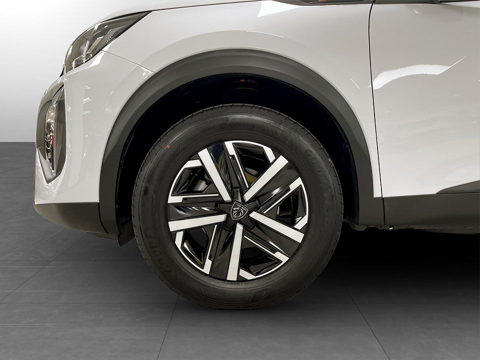 Bild på Peugeot 2008 Style Winter Edition 1.2 PT 100hk B-KAMERA NAVI