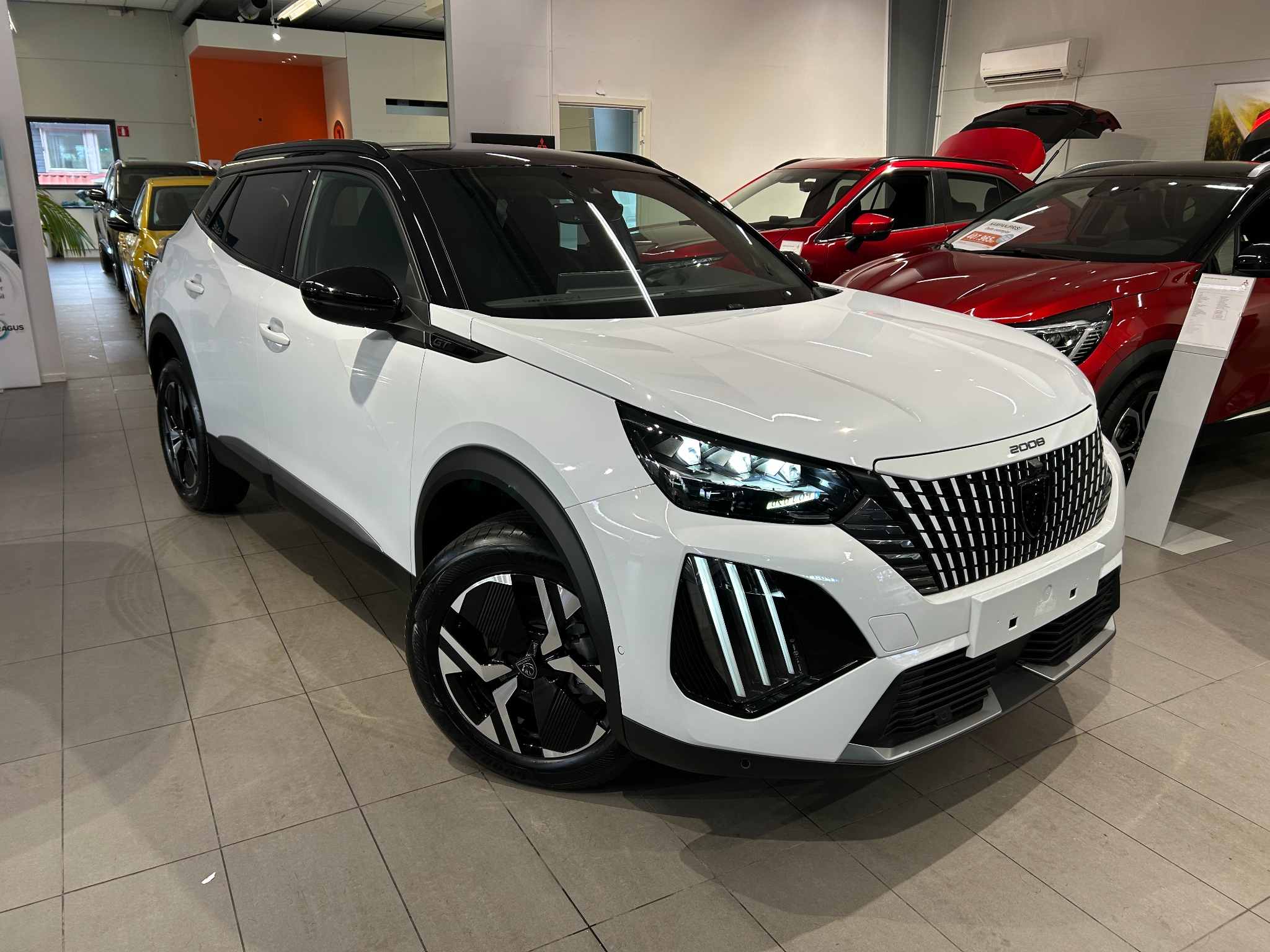Peugeot 2008 Style PureTech 100hk 2026, bild 7/32