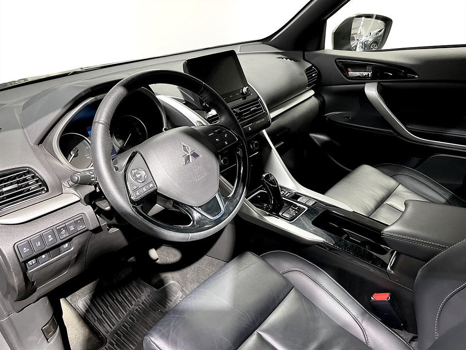 Bild på Mitsubishi Eclipse Cross Business Instyle PHEV 2.4 188hk Aut 4WD - 360-KAMERA