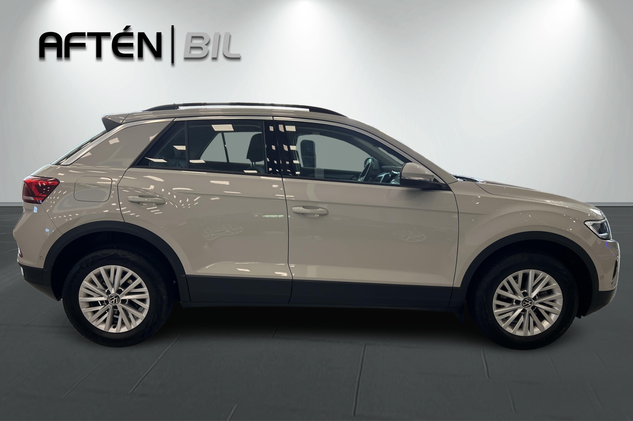 Volkswagen T-Roc 1.0 TSI 2023, bild 7/10