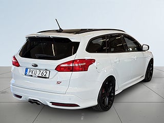 Ford Focus ST Kombi ST-3 S&V-hjul/Kamera/Skinn/Elstolar/Carplay