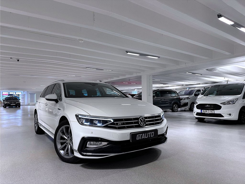 Volkswagen Passat 2.0 TDI 200hk R-line Cockpit Värmare Leasbar