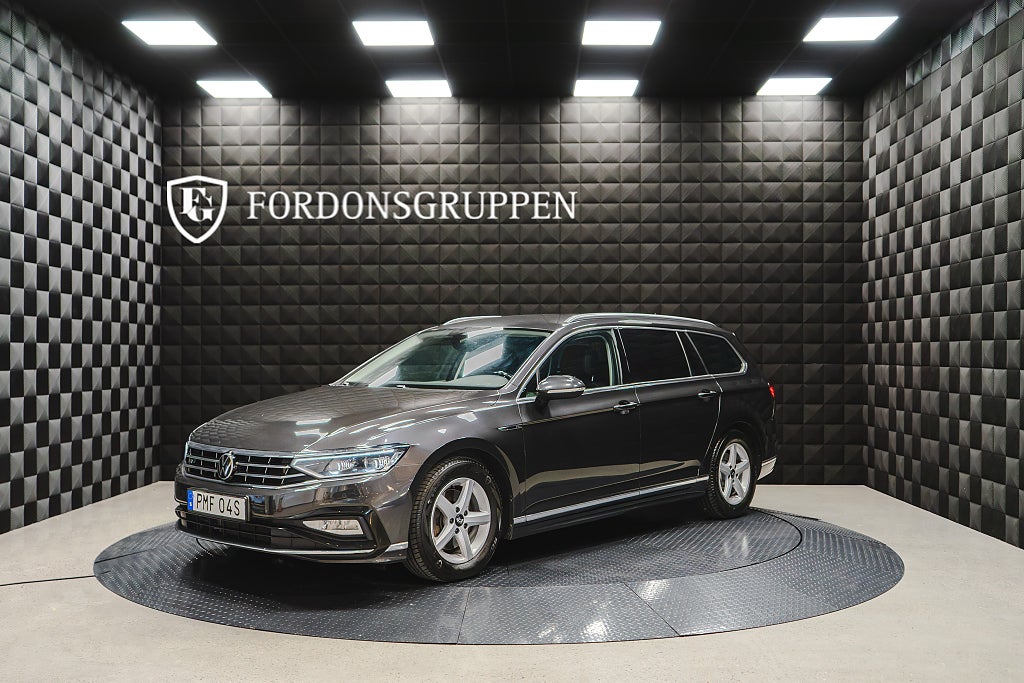 Volkswagen Passat 2.0 TDI 4MOTION / R-Line / Cockpit / Navi / SE SPEC