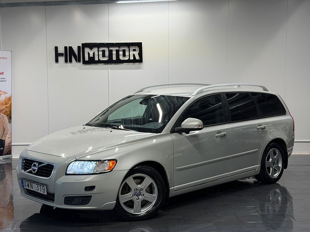 Volvo V50 D4 Geartronic Summum |NAVI|BLIS|Keyless|El-Stol|Skinn|