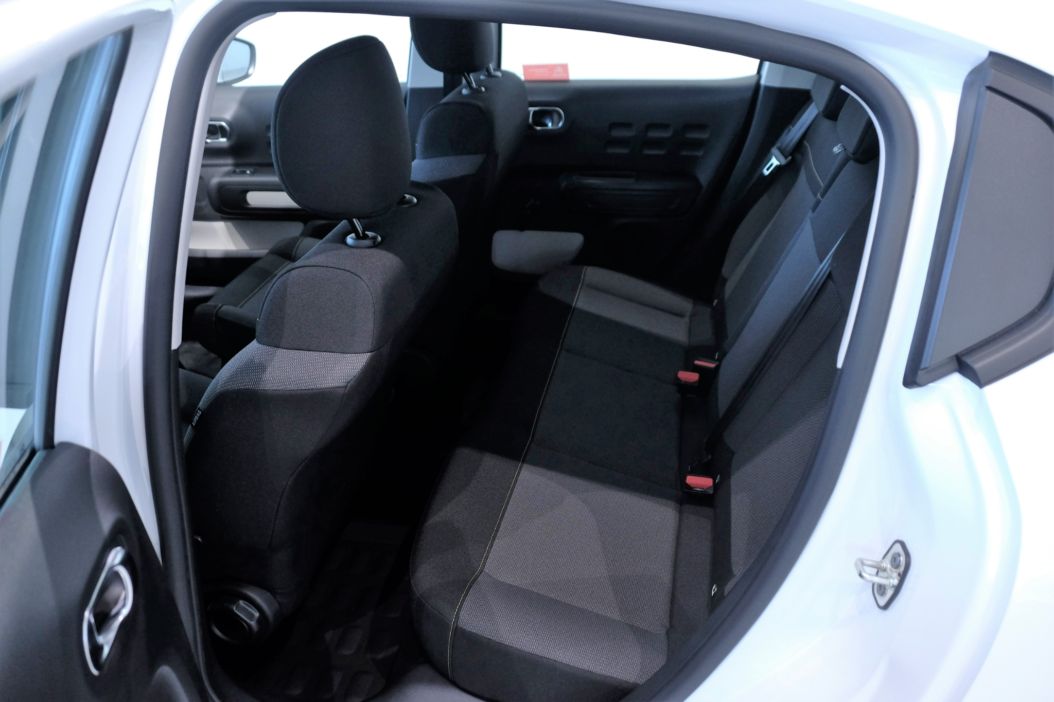 Citroen C3 Feel 82hk 2023, bild 6/51