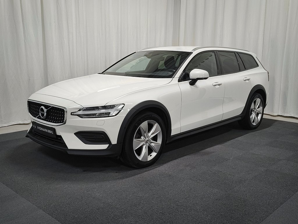 Volvo V60 Cross Country B4 AWD Eu6|B-kam|GPS|Drag|3484:-/mån