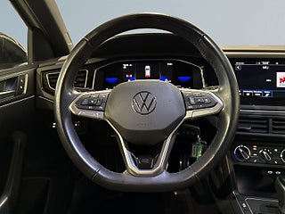 Volkswagen Taigo 1.0 TSI R-Line Cockpit ACC Mvärm Carplay S/V-hjul – bild 9