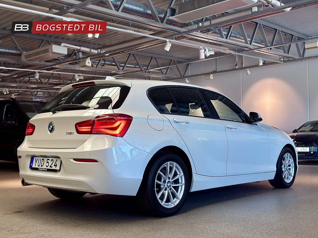 BMW 118I 5-dörrars 136hk Advantage | PDC | Bluetooth