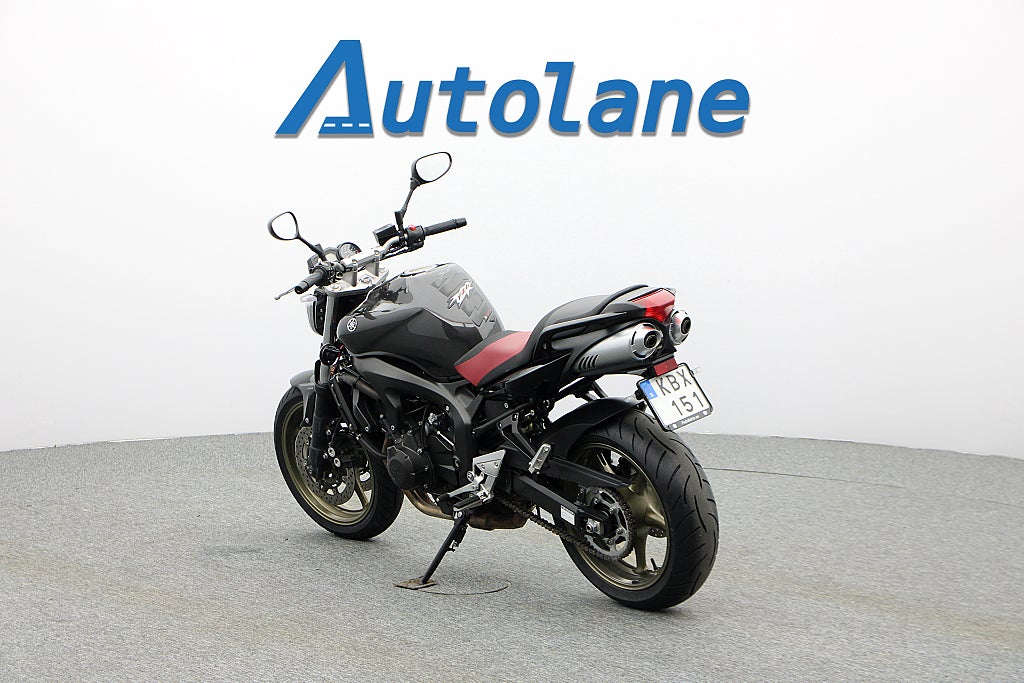 Yamaha FZ6-N S2 *Sommarkampanj 4,99%