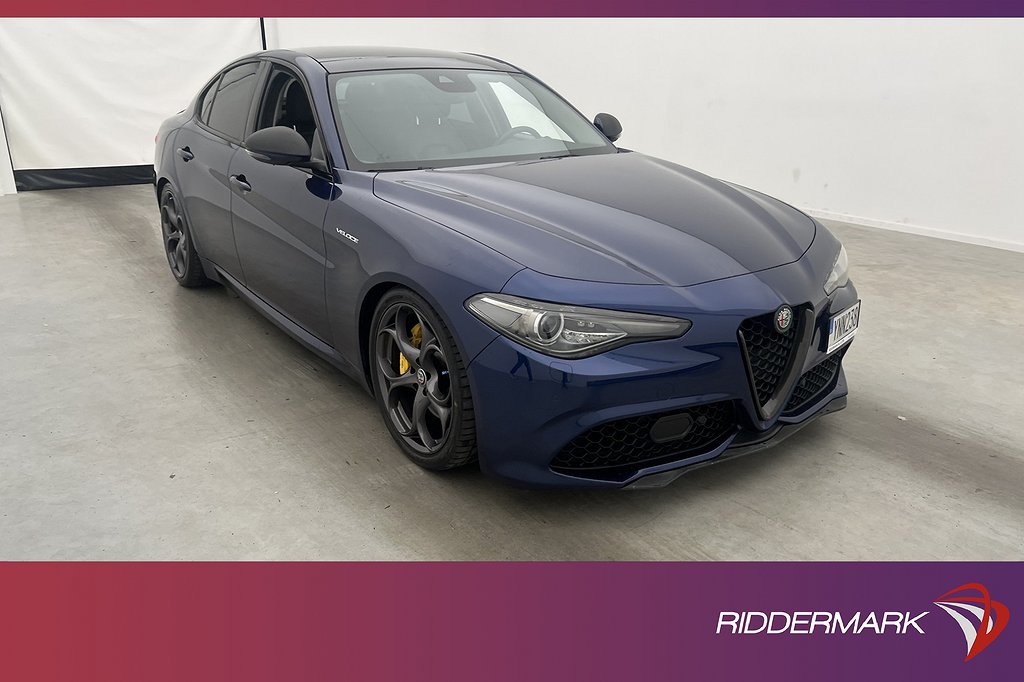 Alfa Romeo Giulia Q4 280hk Veloce Pano H/K Kamera Navi Skinn