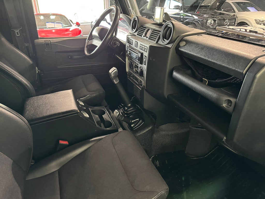 Land Rover Defender 90 Pick Up 2.4 TD4 4×4 Soft Top Winsch - bild 15