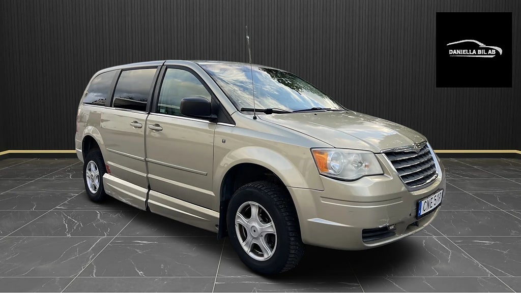 Chrysler Town & Country 3.3 V6 AUTOMAT 175HK 2009 HANDIKAPPANPASSAD ENDAST 13100 MIL