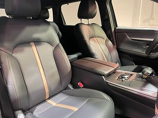 SUV Mazda CX-80 11 av 28