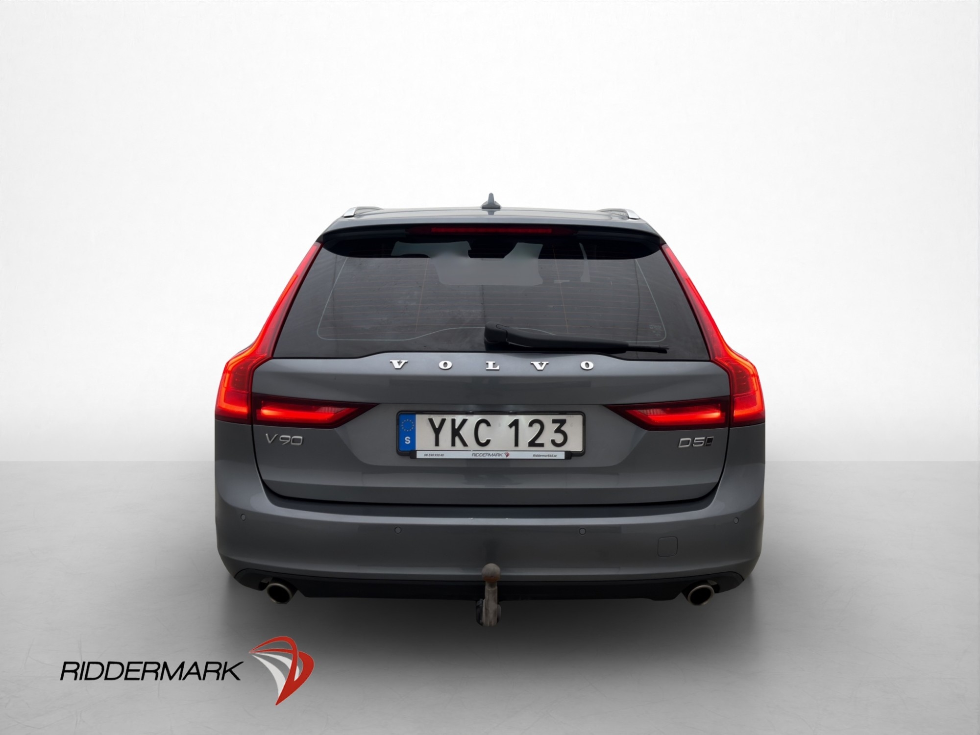Volvo V90 D5 AWD 235hk Momentum 2017, photo 5/66