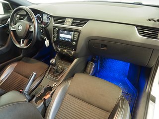 Kombi Skoda Octavia 8 av 22