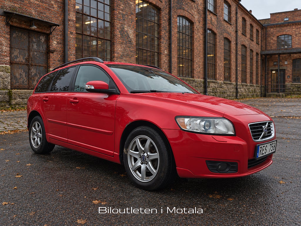 Volvo V50 1.8F | Momentum | S&V | Dragkrok | M&K 