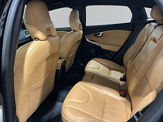 Volvo V40 Cross Country T3 Momentum Aut Värmare Kamera S&V