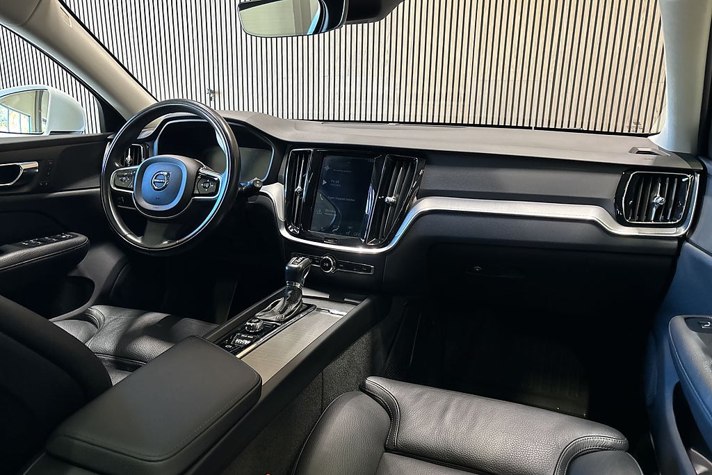 Volvo V60 Cross Country T5 AWD Geartronic Advanced Edition