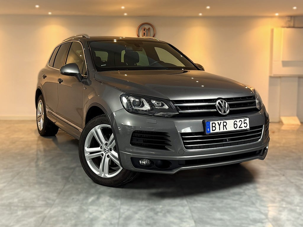 Volkswagen Touareg 3.0 V6 TDI DPF BMT 4M R-LINE SKINN D-VÄRM 360° DRAG