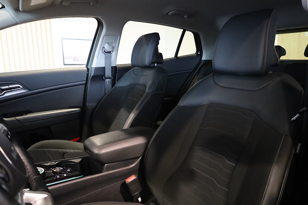 Kia Sportage PHEV Advance 360° Navi CarPlay Rattvärme Keyless 2023