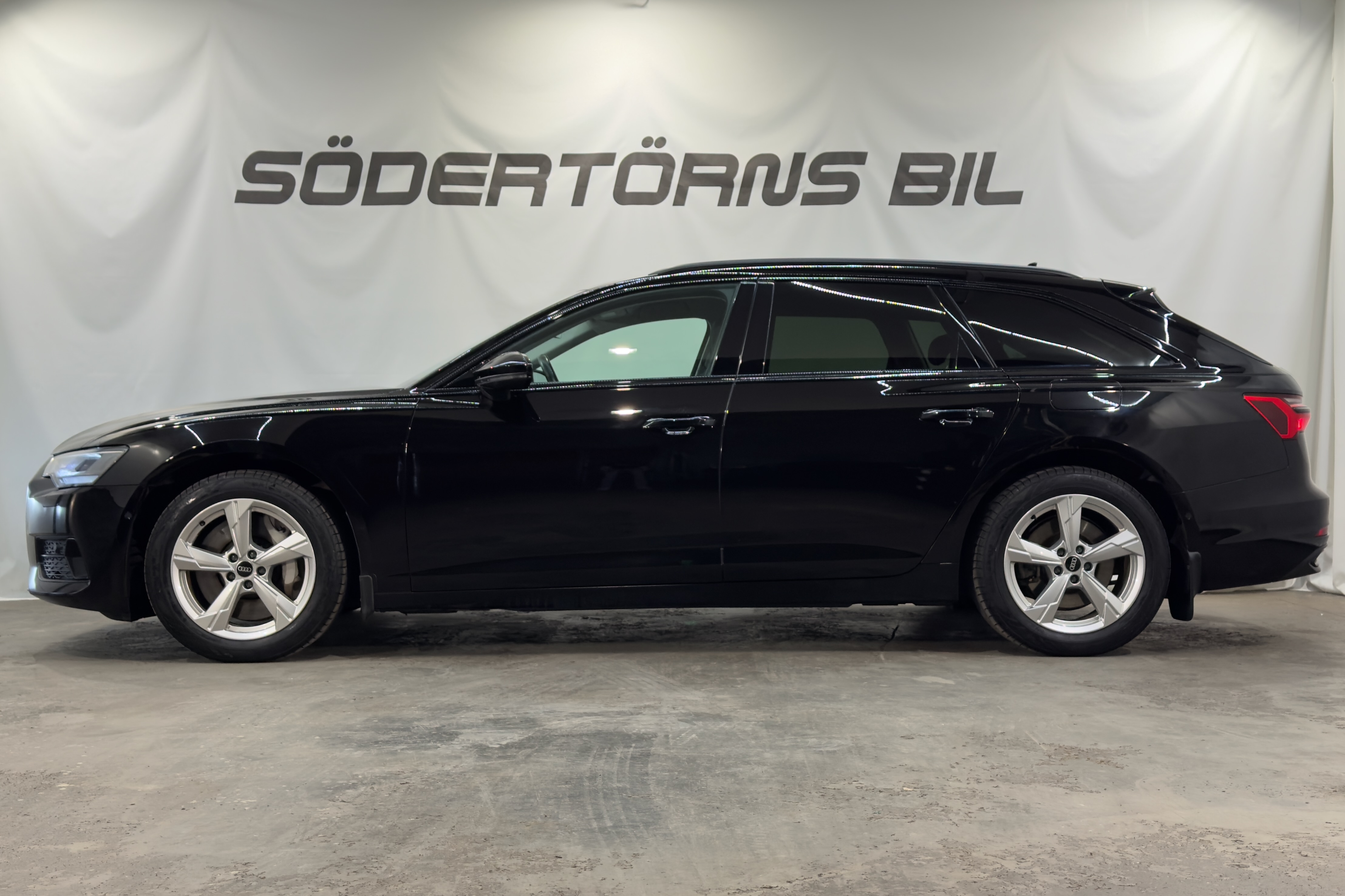 Audi A6 2023, bild 5/53