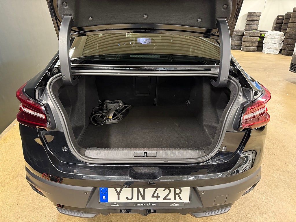 Bild på Citroën e-C4X X SHINE Exklusive Electric 136hk Back/Nav