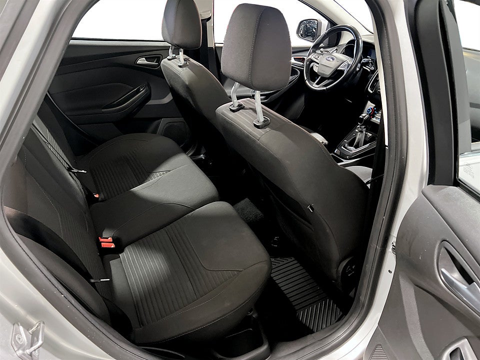 Bild på Ford Focus Titanium 1.0 EcoBoost 100hk NAVI BACKSENSORER