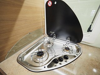 Husbil-halvintegrerad Elnagh T-loft 531 12 av 26