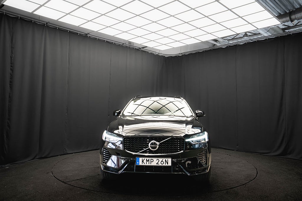 Volvo XC60 Recharge T6 II AWD PLUS DARK PANO DRAG LÄDER MOMS