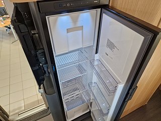 Husbil-halvintegrerad Adria CORAL 670 SC PLUS 20 av 28