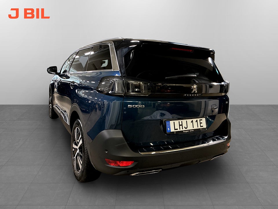 Bild på Peugeot 5008 GT 1.2 PT 130hk Aut 7-SITS B-KAMERA CARPLAY