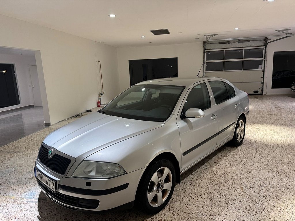 Skoda Octavia 1.6mpi ny besiktad 