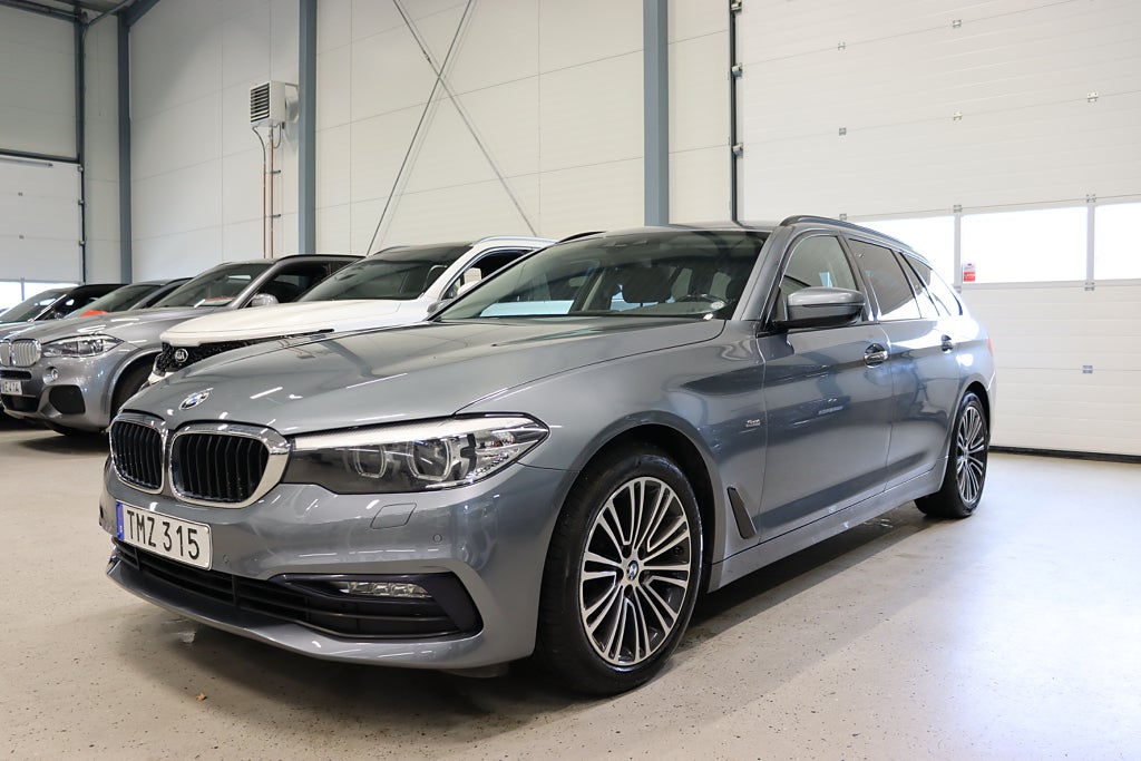 BMW 520 d xDrive Touring Sport line Drag B-Kamera 190hk