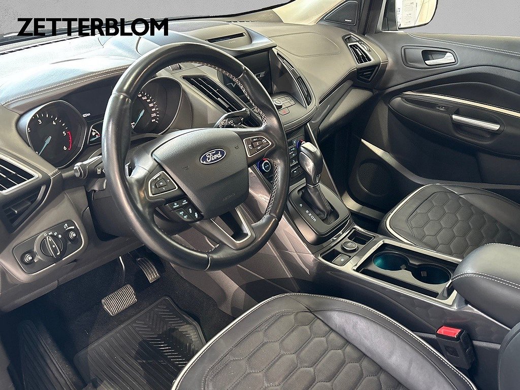 SUV Ford Kuga 8 av 13