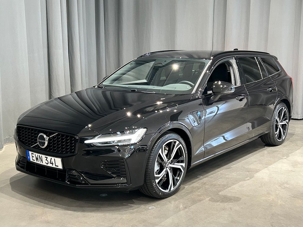 Volvo V60 T6 Plus Dark Edition Lagerbil // H&K // Dragkrok