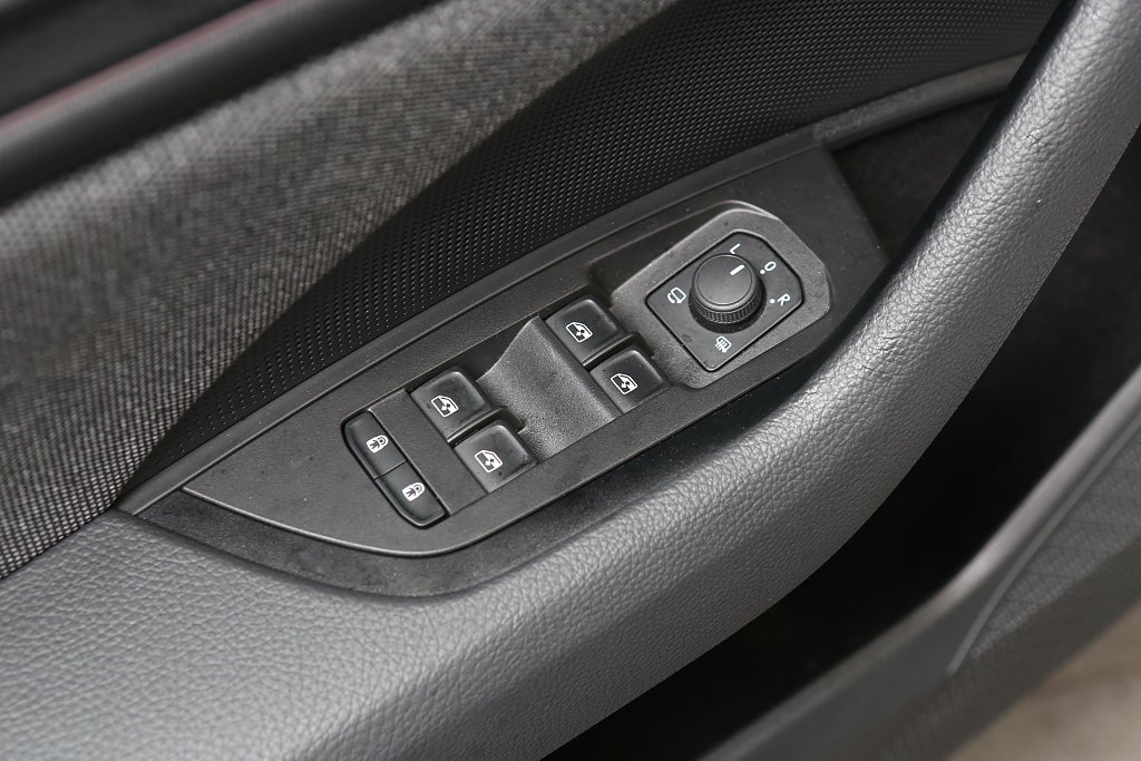 Skoda Kodiaq 2,0 TDI 193hk 4x4 Business Edition Värmare Drag 2025