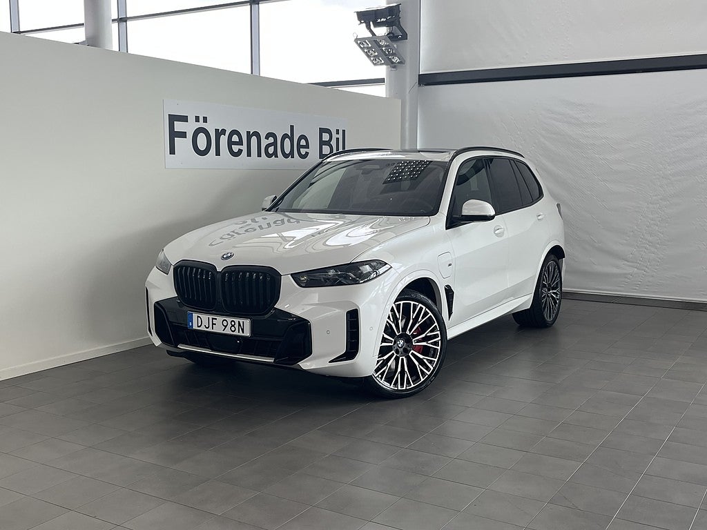 BMW X5 xDrive50e 2,95%ränta M Sport Pro 22" Drag H/K Panorama