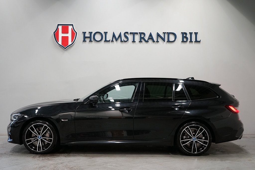 BMW 330e xDrive Touring 292hk M Sport Drag Hifi Bkam Cockpit 