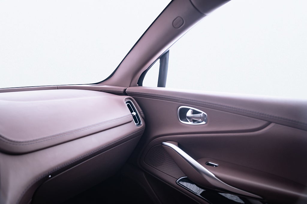 Gallery image 19 of 19