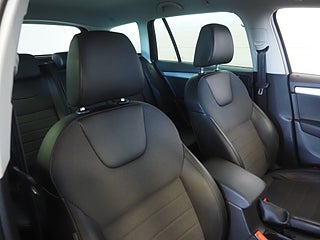 Kombi Skoda Octavia 12 av 23