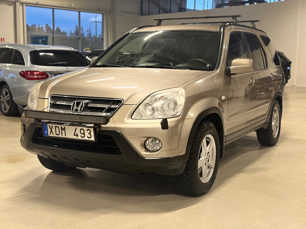 Honda CR-V 2.0 4WD Dragkrok S&V vinterdäck Motorvärmare 