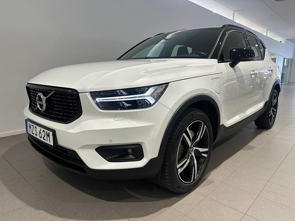 Volvo XC40 T5 Twin Engine R-Design Intro Edt / Navigation...